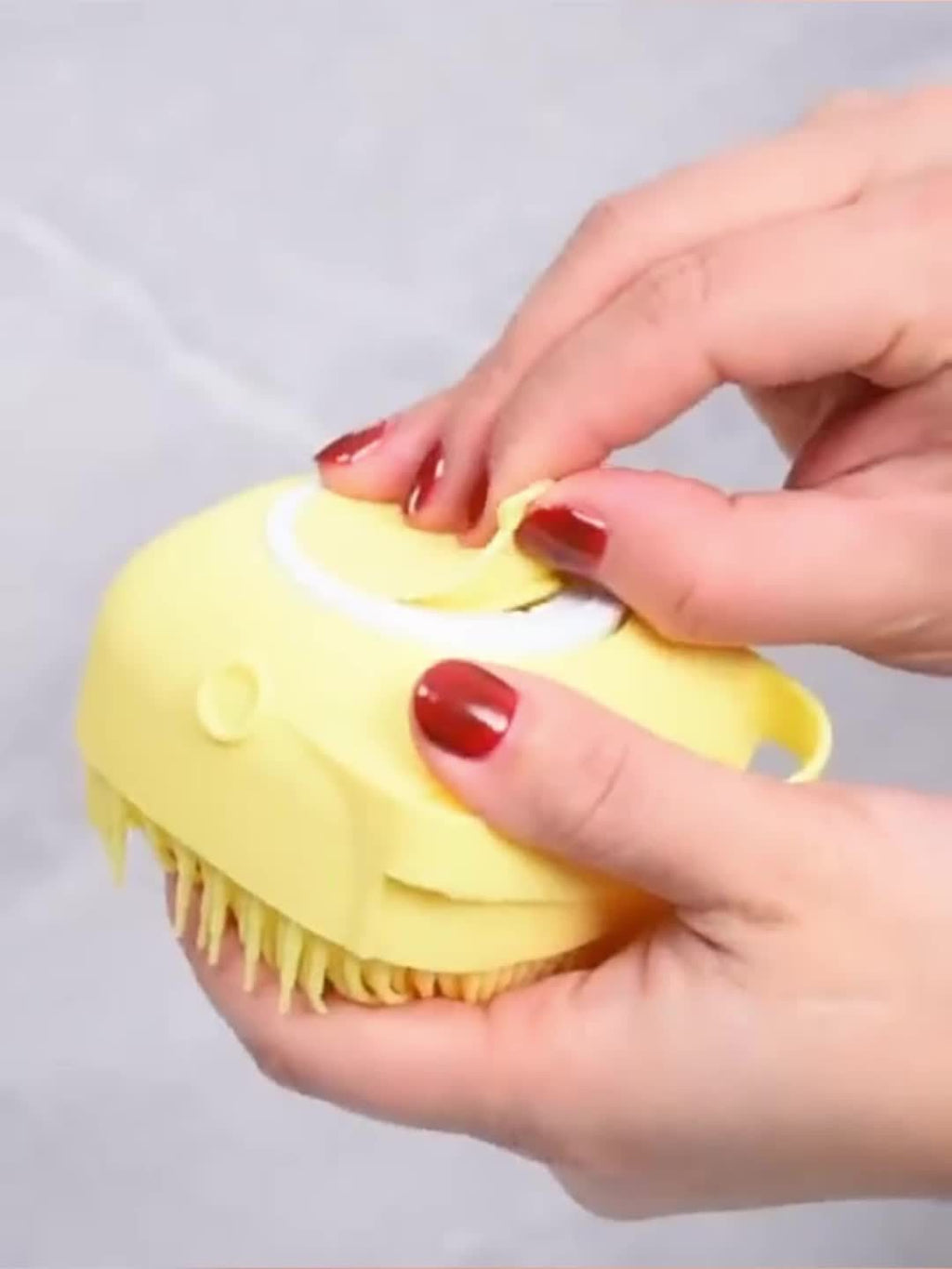 1pc Pet Hair Washing System with Built-in Storage - Dog & Cat Shower Bath Brush with Massager Bristles, Non-Toxic & Easy-Clean Design, Ergonomic Handle & Detachable Top for Wet/ Bathing - Ideal for /Medium Pets, Sensitive Lig